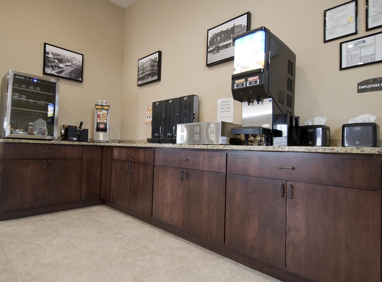 Cornerstone Inn & Suites Oelwein Exteriör bild